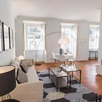 Quiet Charming Flat In Historic Alfama Near Baixa Lisboa