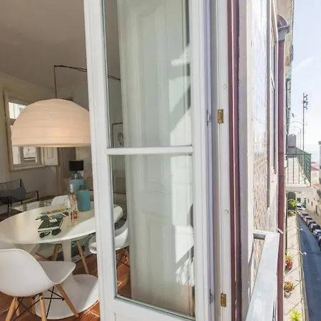 135 C - Quiet Charming Flat In Historic Alfama Near Baixa Apartment Lisbon