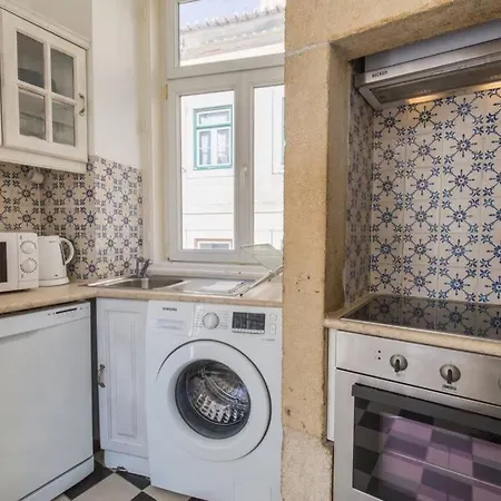 135 C - Quiet Charming Flat In Historic Alfama Near Baixa Apartment Lisbon