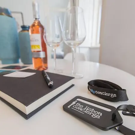 Апартаменты Quiet Charming Flat In Historic Alfama Near Baixa