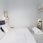 Quiet Charming Flat In Historic Alfama Near Baixa Lisboa
